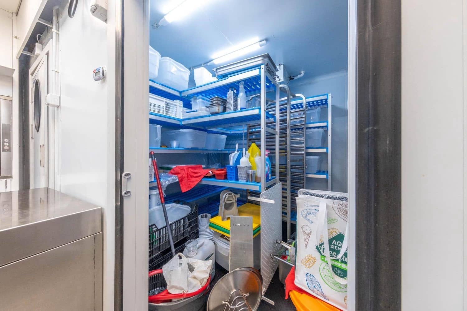 Kaupallinen myytävänä paikassa Las Palmas de Gran Canaria - 174 000 € (Ref: 9586869)