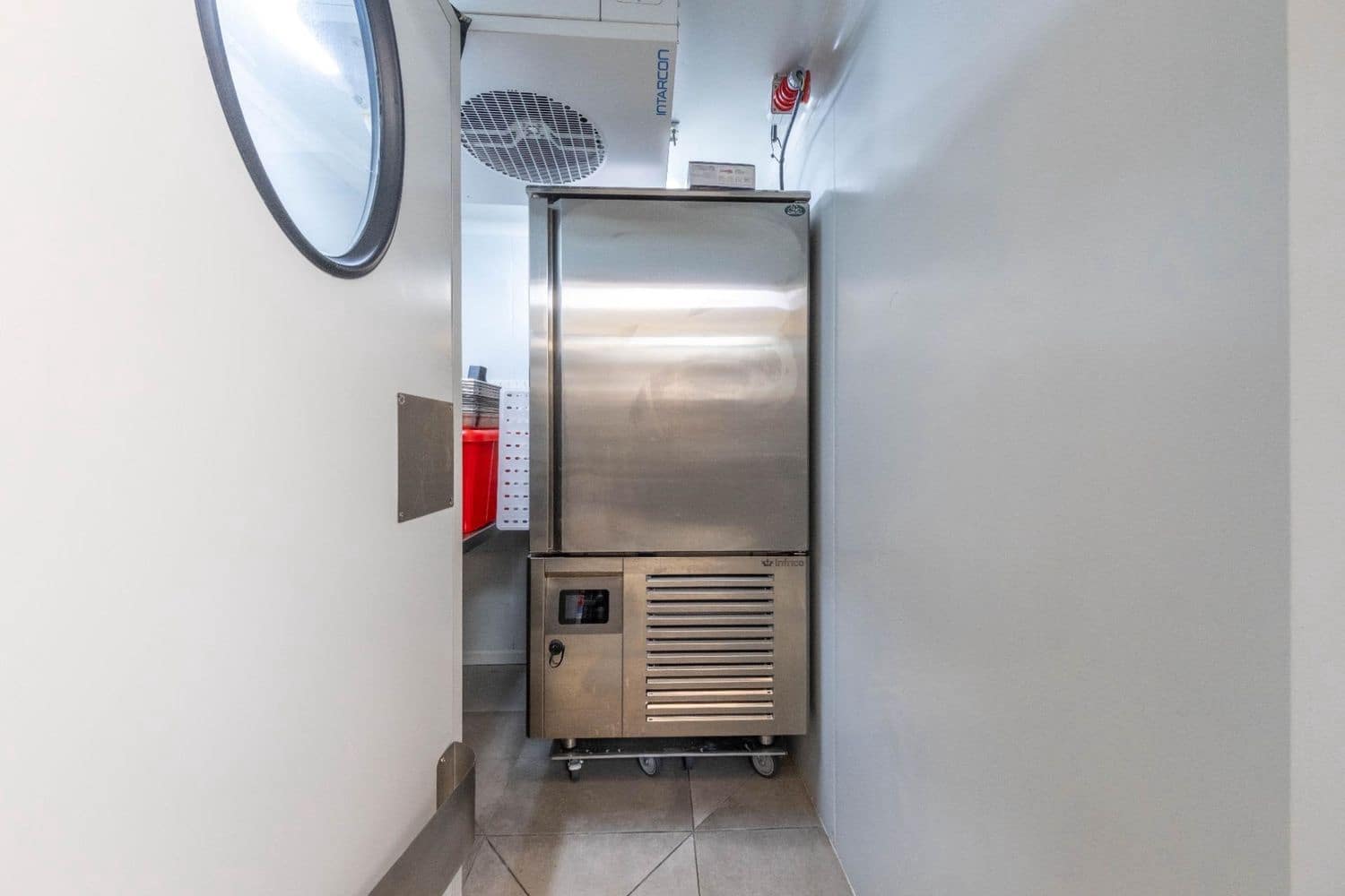 Kaupallinen myytävänä paikassa Las Palmas de Gran Canaria - 174 000 € (Ref: 9586869)