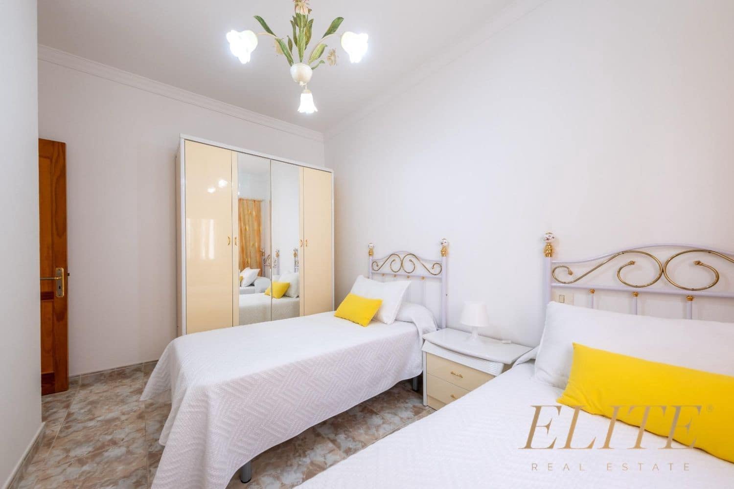 Apartment for sale in Mogan - € 850,000 (Ref: 9586872)