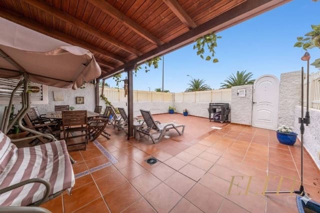 5 sypialnia Dom na sprzedaż w San Bartolomé de Tirajana z garażem - 530 000 € (Ref: 9586873)