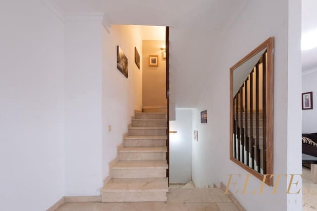 5 sypialnia Dom na sprzedaż w San Bartolomé de Tirajana z garażem - 530 000 € (Ref: 9586873)