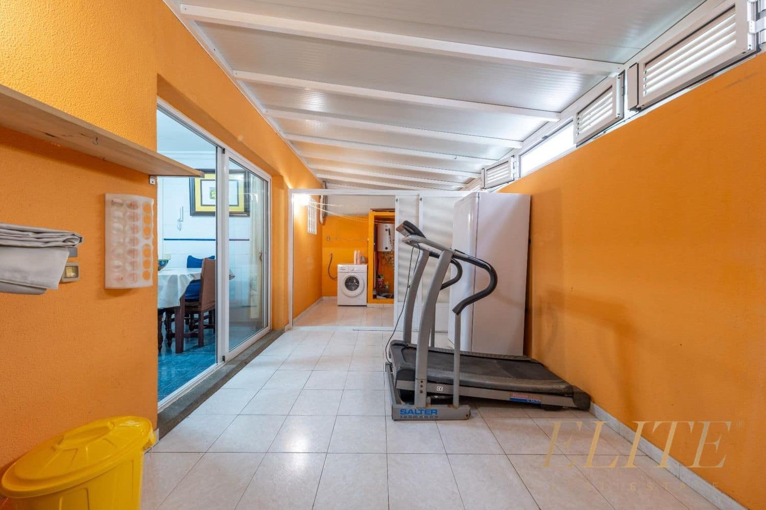 5 bedroom Townhouse for sale in San Bartolome de Tirajana with garage - € 530,000 (Ref: 9586873)