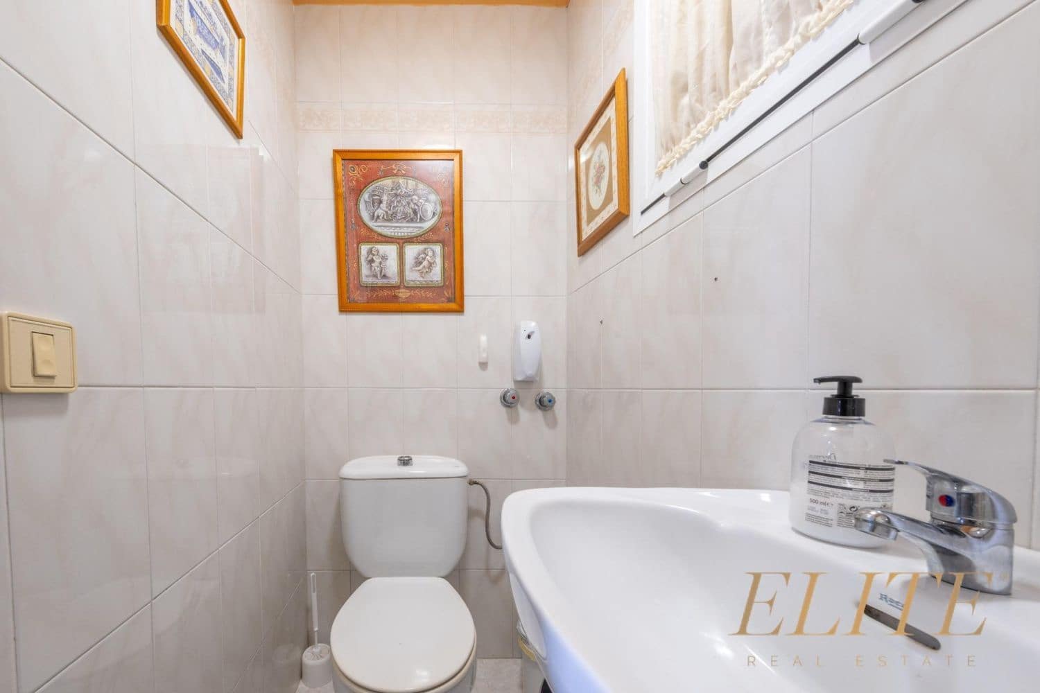 5 bedroom Townhouse for sale in San Bartolome de Tirajana with garage - € 530,000 (Ref: 9586873)