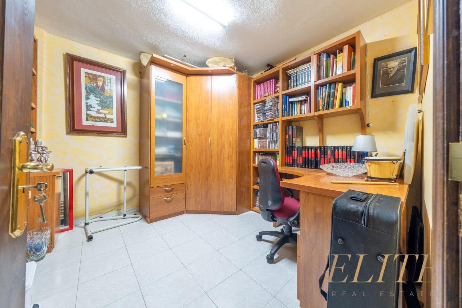 5 bedroom Townhouse for sale in San Bartolome de Tirajana with garage - € 530,000 (Ref: 9586873)