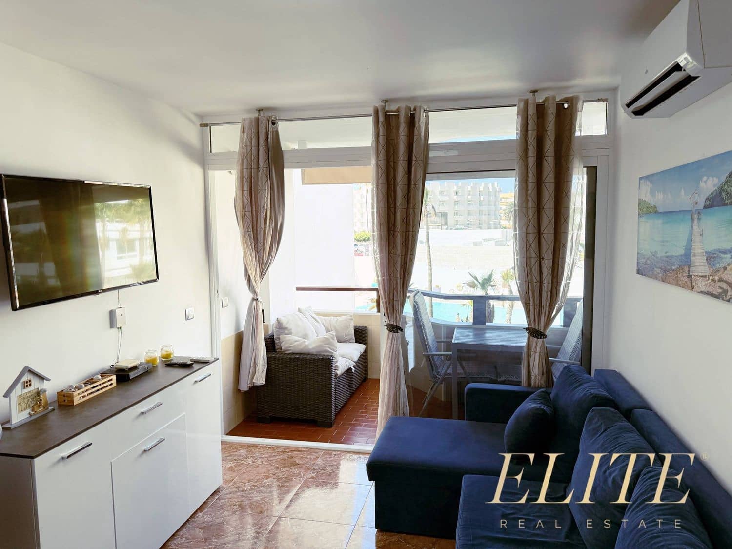 2 bedroom Apartment for sale in Playa del Ingles with pool garage - € 260,000 (Ref: 9586874)