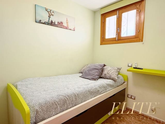 Apartamento de 2 habitaciones en Playa del Inglés, San Bartolomé de Tirajana en venta con piscina garaje - 260.000 € (Ref: 9586874)