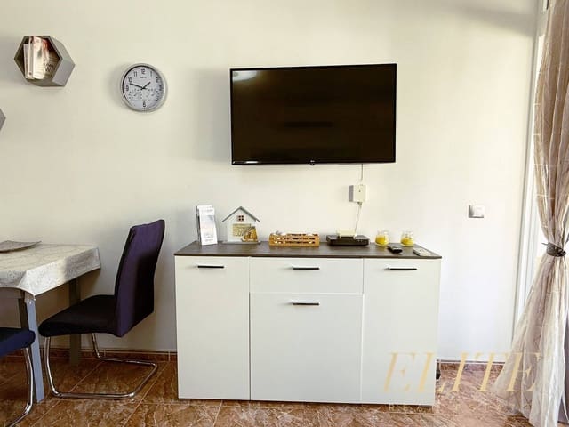 Apartamento de 2 habitaciones en Playa del Inglés, San Bartolomé de Tirajana en venta con piscina garaje - 260.000 € (Ref: 9586874)