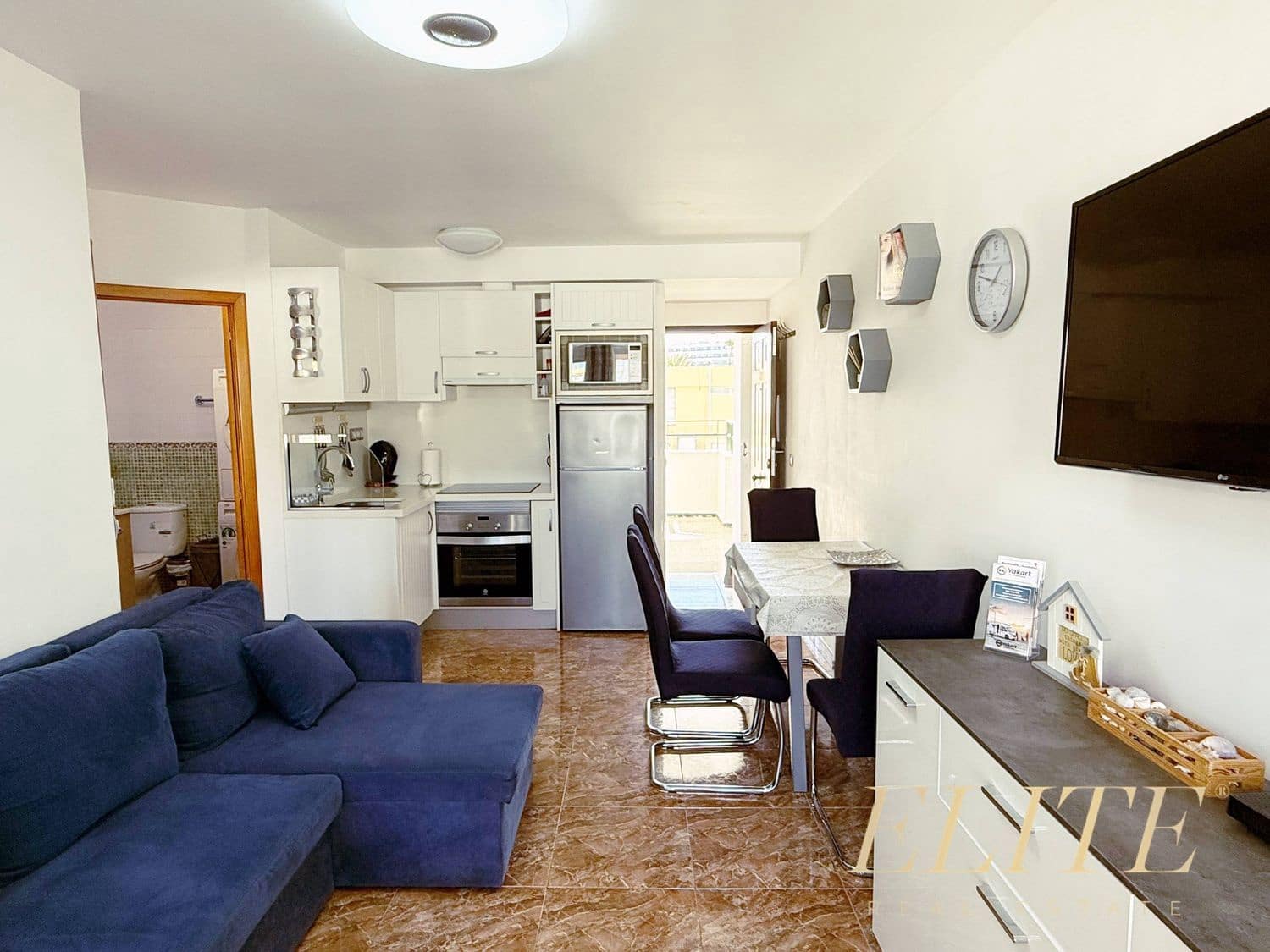 2 bedroom Apartment for sale in Playa del Ingles with pool garage - € 260,000 (Ref: 9586874)