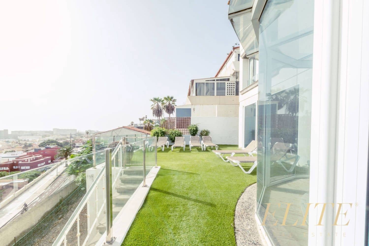 Chalet de 6 habitaciones en Las Palmas de Gran Canaria en venta con garaje - 2.400.000 € (Ref: 9586877)