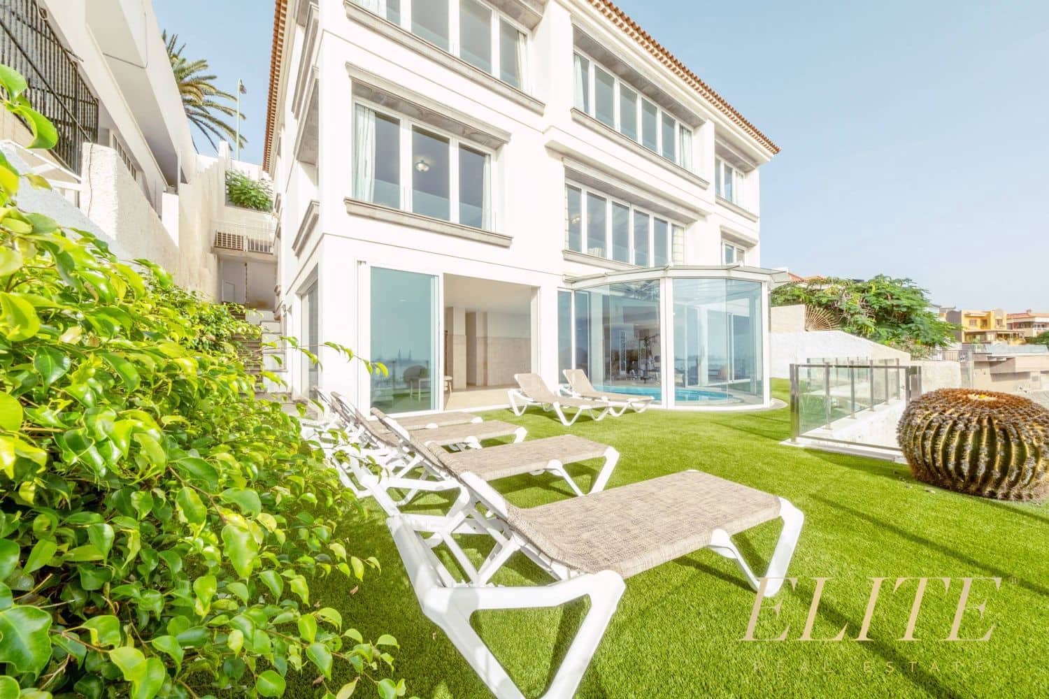 Chalet de 6 habitaciones en Las Palmas de Gran Canaria en venta con garaje - 2.400.000 € (Ref: 9586877)