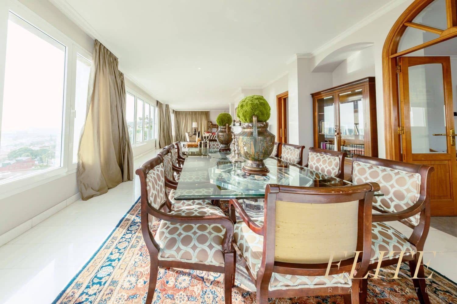 Chalet de 6 habitaciones en Las Palmas de Gran Canaria en venta con garaje - 2.400.000 € (Ref: 9586877)