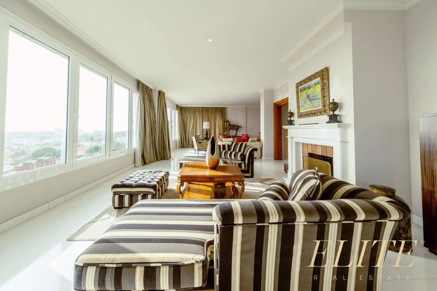 Chalet de 6 habitaciones en Las Palmas de Gran Canaria en venta con garaje - 2.400.000 € (Ref: 9586877)