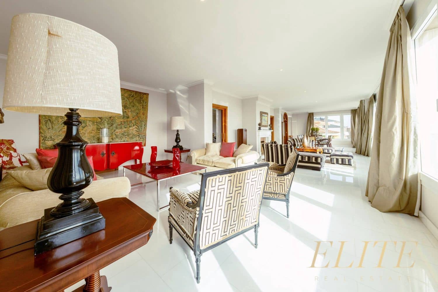 Chalet de 6 habitaciones en Las Palmas de Gran Canaria en venta con garaje - 2.400.000 € (Ref: 9586877)