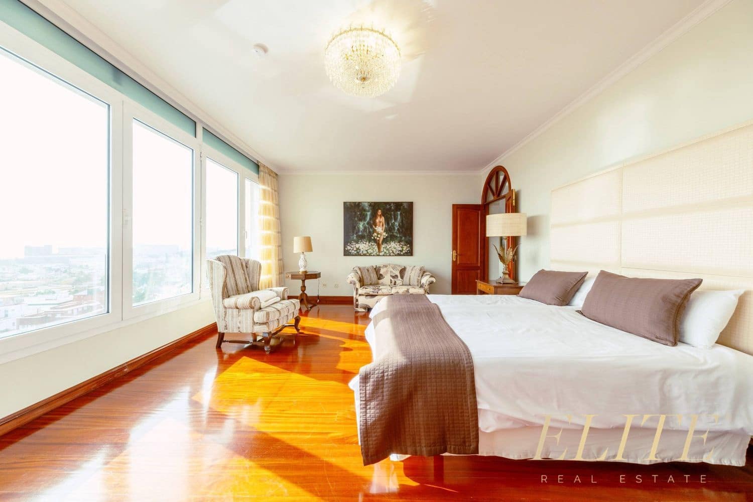 Chalet de 6 habitaciones en Las Palmas de Gran Canaria en venta con garaje - 2.400.000 € (Ref: 9586877)