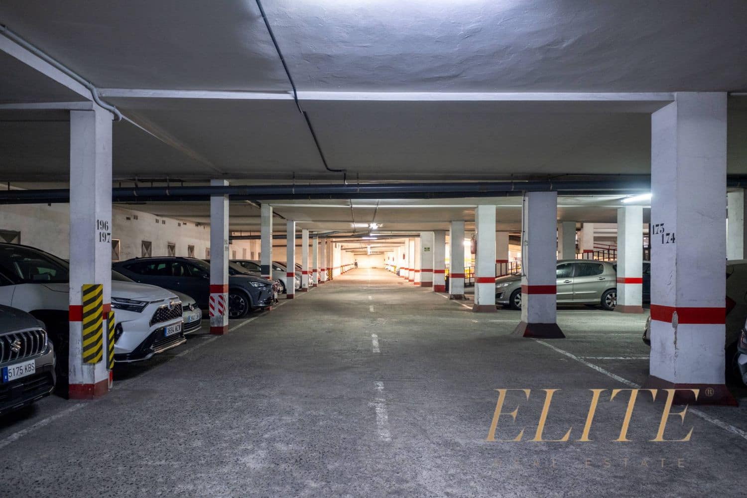 4 bedroom Apartment for sale in Las Palmas de Gran Canaria with garage - € 395,000 (Ref: 9586878)