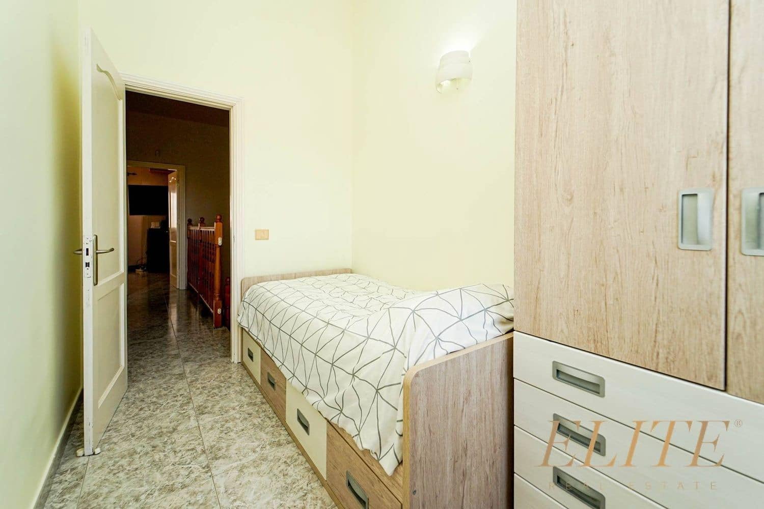 3 bedroom Townhouse for sale in El Tablero with garage - € 385,000 (Ref: 9586880)