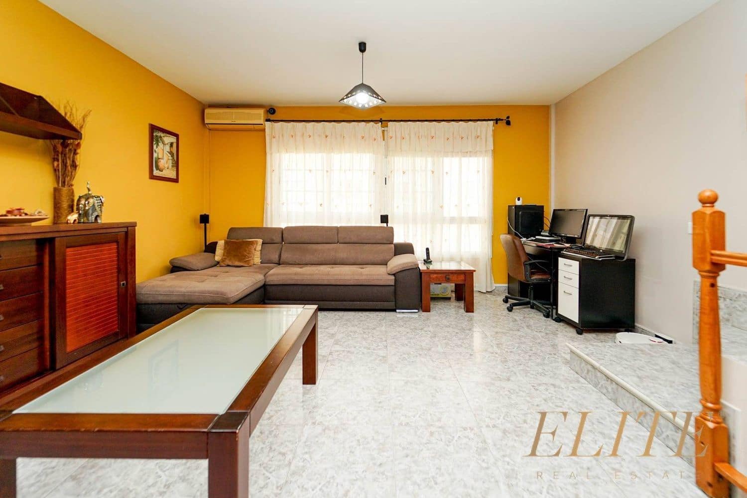 3 bedroom Townhouse for sale in El Tablero with garage - € 385,000 (Ref: 9586880)