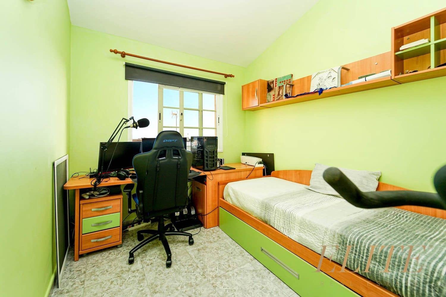 3 bedroom Townhouse for sale in El Tablero with garage - € 385,000 (Ref: 9586880)