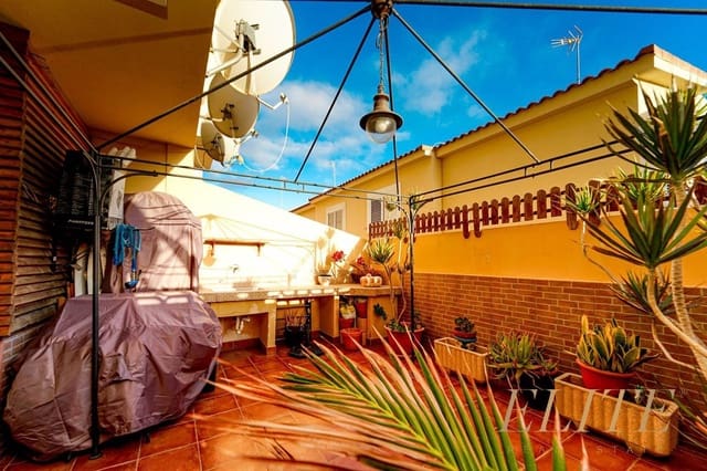 3 bedroom Townhouse for sale in El Tablero, San Bartolomé de Tirajana with garage - € 385,000 (Ref: 9586880)