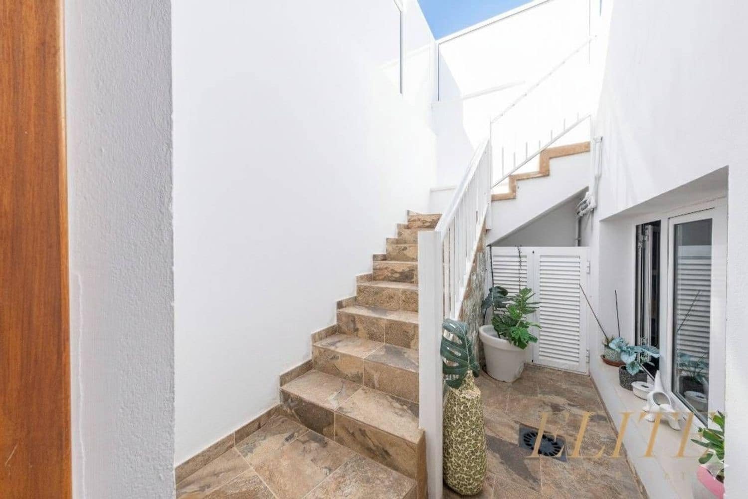 3 bedroom Townhouse for sale in Arguineguin with garage - € 620,000 (Ref: 9586881)