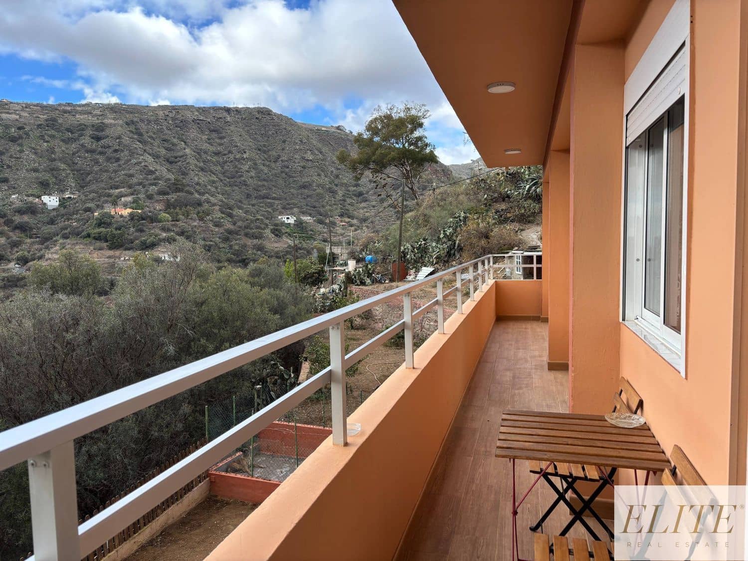 3 bedroom Finca/Country House for sale in Santa Brigida with garage - € 682,500 (Ref: 9586882)