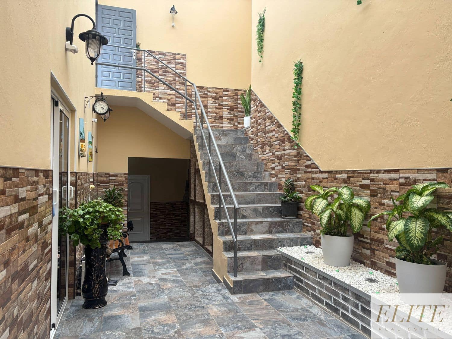 3 bedroom Finca/Country House for sale in Santa Brigida with garage - € 682,500 (Ref: 9586882)