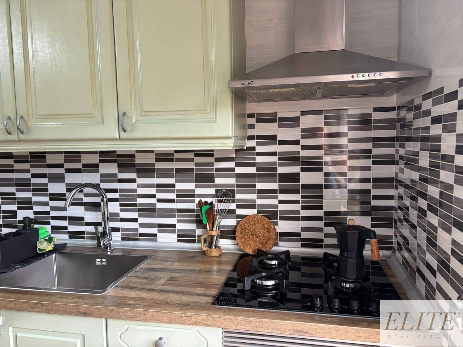 3 bedroom Finca/Country House for sale in Santa Brigida with garage - € 682,500 (Ref: 9586882)