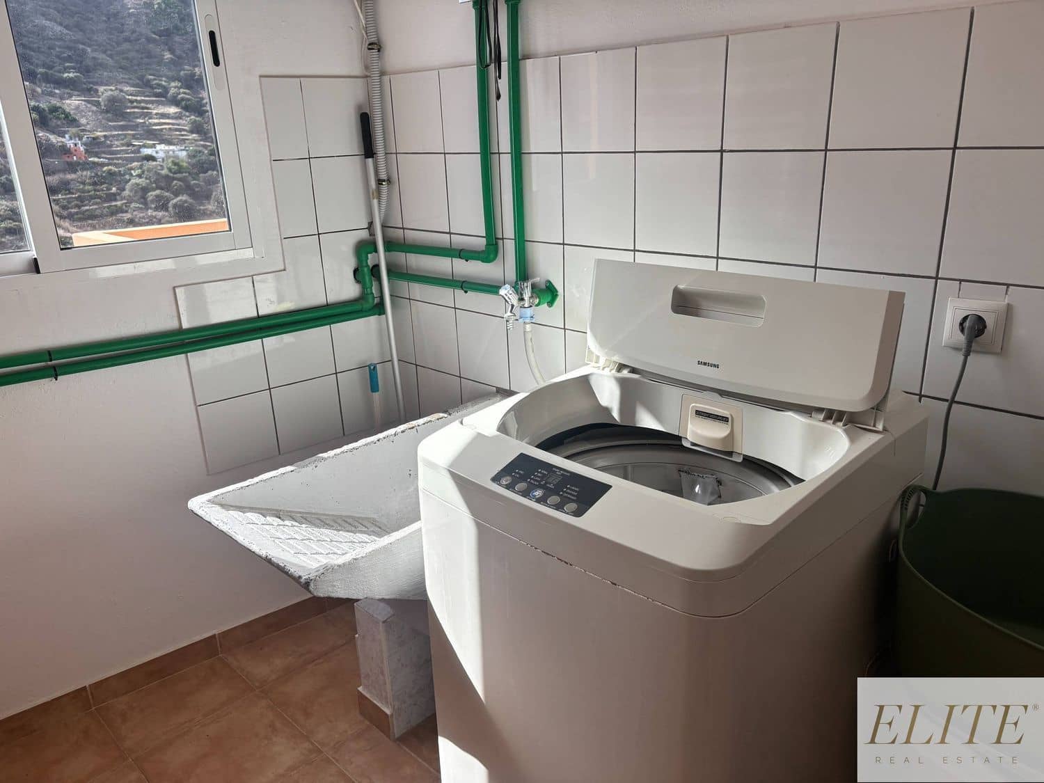 3 bedroom Finca/Country House for sale in Santa Brigida with garage - € 682,500 (Ref: 9586882)