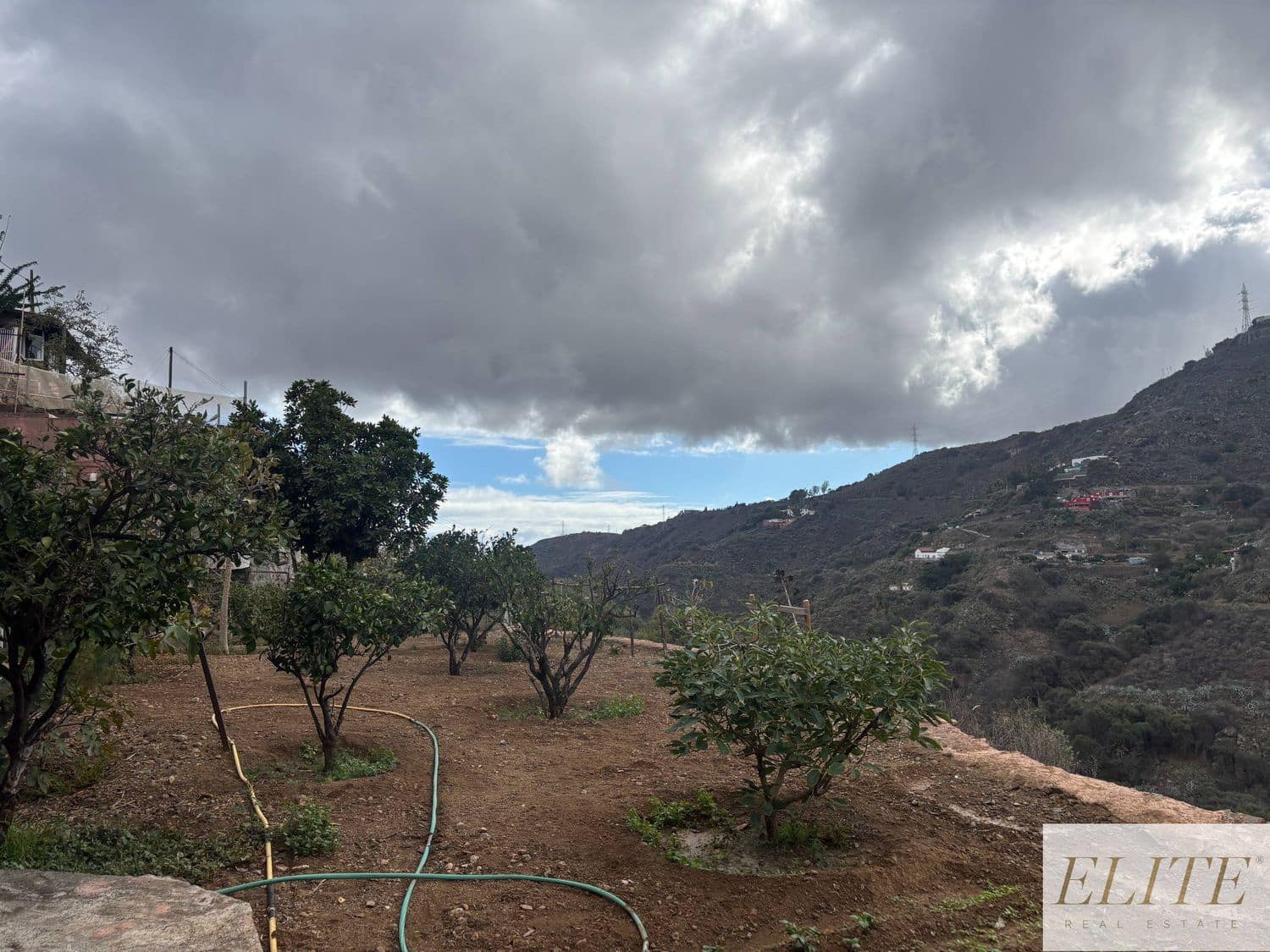 3 bedroom Finca/Country House for sale in Santa Brigida with garage - € 682,500 (Ref: 9586882)