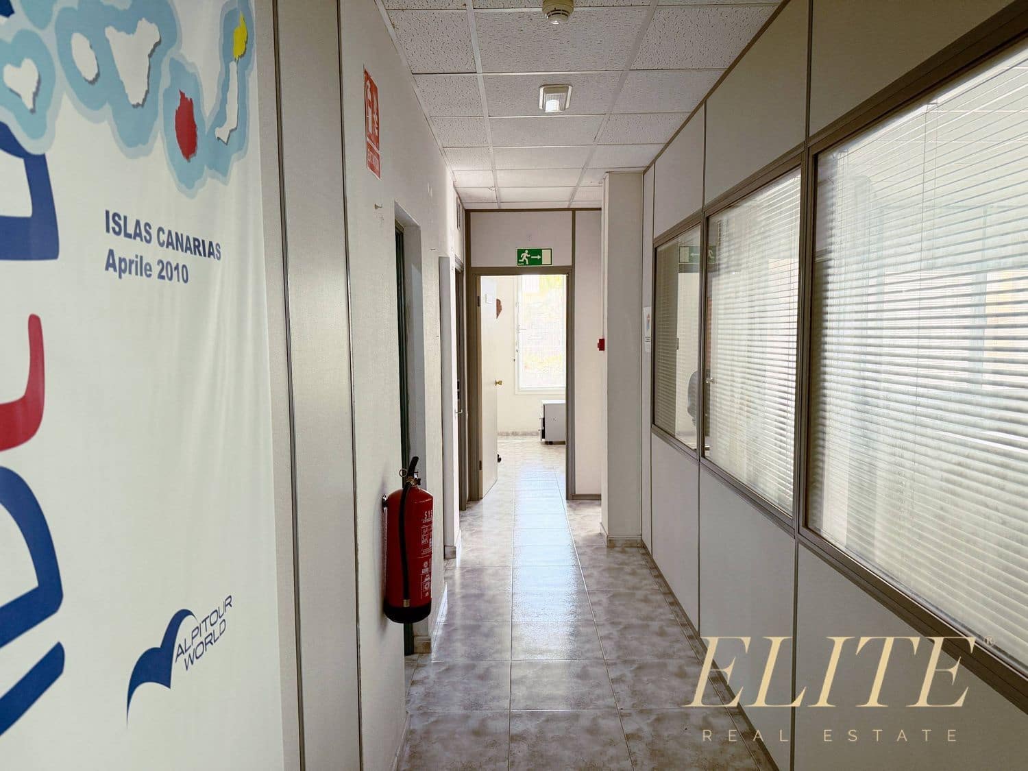 Comercial para venda em San Bartolome de Tirajana - 499 000 € (Ref: 9588059)