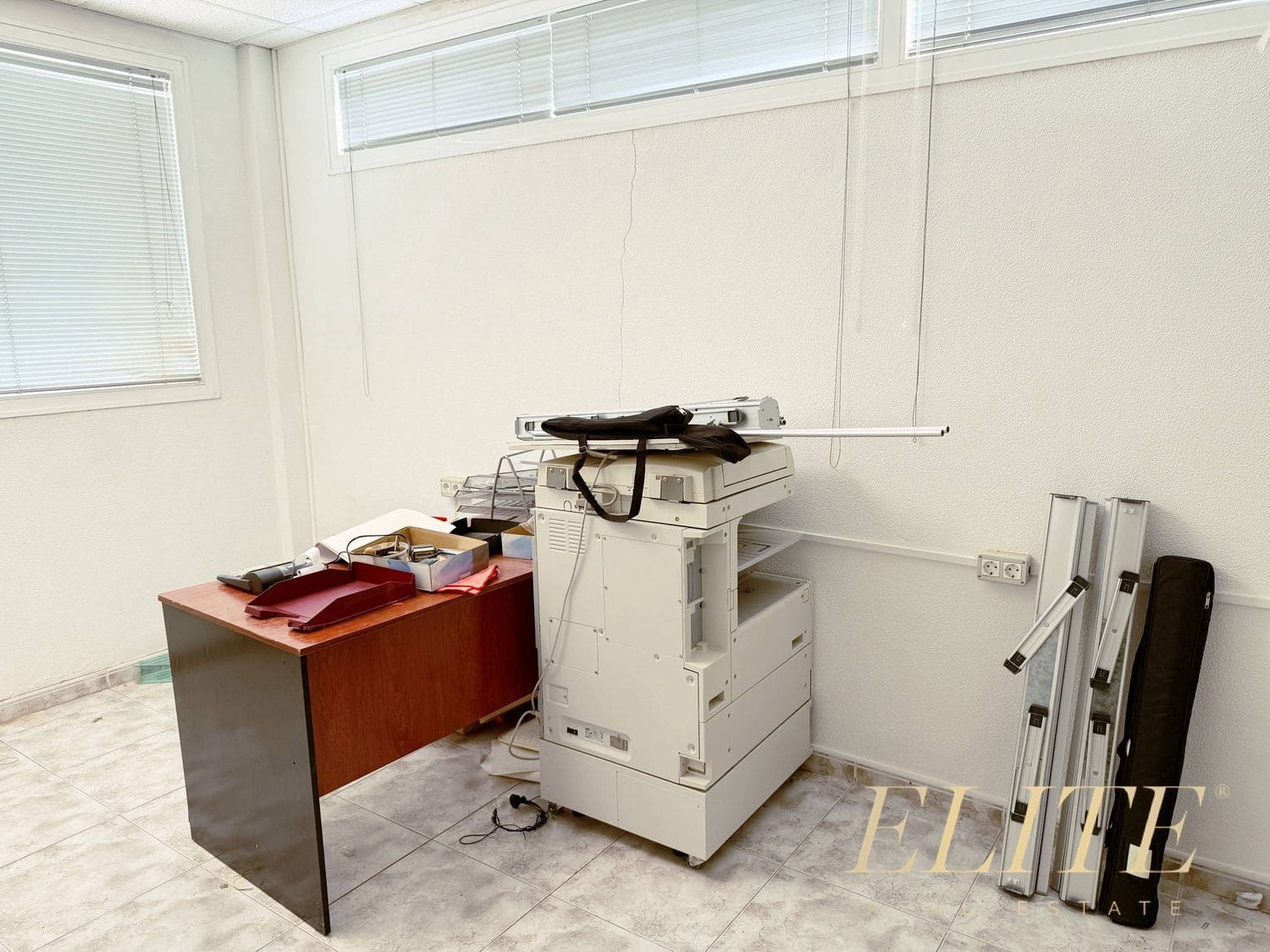 Comercial para venda em San Bartolome de Tirajana - 499 000 € (Ref: 9588059)