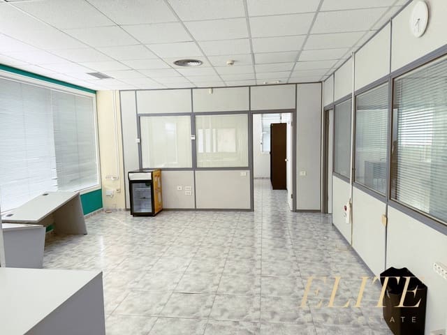 Comercial para venda em San Bartolomé de Tirajana - 499 000 € (Ref: 9588059)