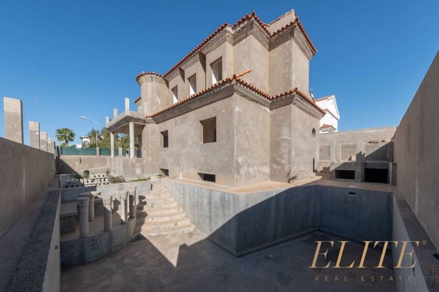 5 soveværelse Semi-Rækkehus til salg i Sonneland, San Bartolomé de Tirajana med swimmingpool garage - € 1.500.000 (Ref: 9600883)