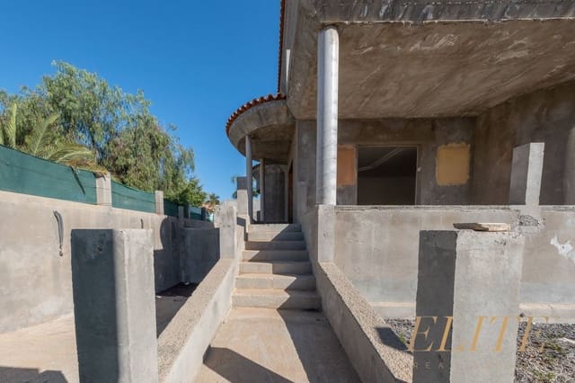 5 soveværelse Semi-Rækkehus til salg i Sonneland, San Bartolomé de Tirajana med swimmingpool garage - € 1.500.000 (Ref: 9600883)