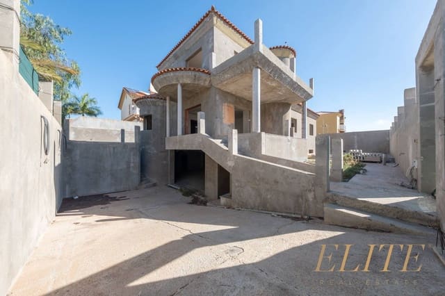 5 soveværelse Semi-Rækkehus til salg i Sonneland, San Bartolomé de Tirajana med swimmingpool garage - € 1.500.000 (Ref: 9600883)