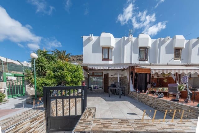 2 soveværelse Byhus til salg i Puerto Rico, Mogán med swimmingpool garage - € 349.000 (Ref: 9619031)