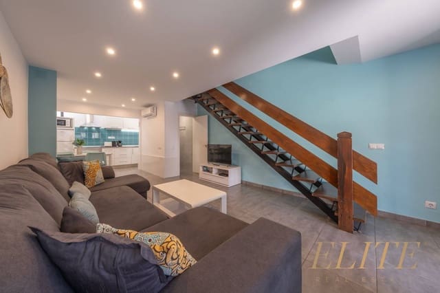 2 soveværelse Byhus til salg i Puerto Rico, Mogán med swimmingpool garage - € 349.000 (Ref: 9619031)