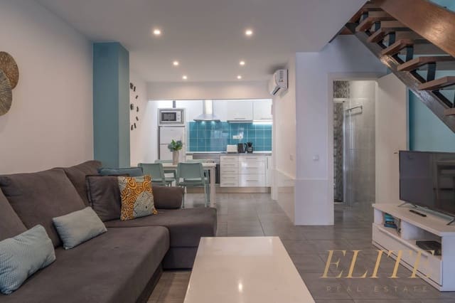 2 soveværelse Byhus til salg i Puerto Rico, Mogán med swimmingpool garage - € 349.000 (Ref: 9619031)