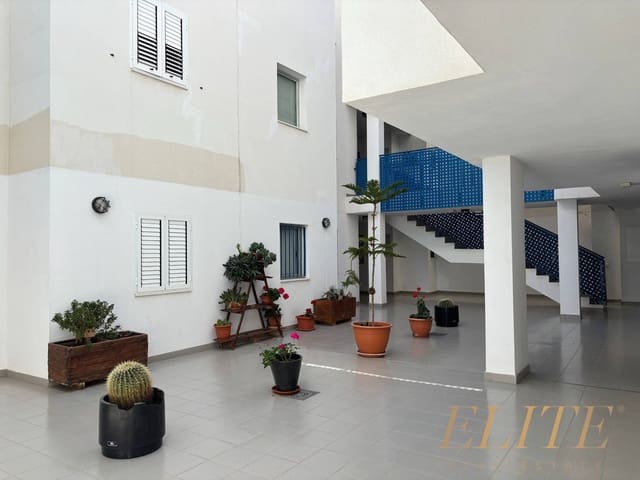 3 chambre Appartement à vendre à El Tablero, San Bartolomé de Tirajana avec garage - 219 000 € (Ref: 9625082)