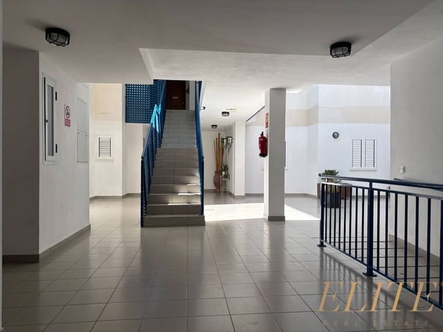 3 chambre Appartement à vendre à El Tablero, San Bartolomé de Tirajana avec garage - 219 000 € (Ref: 9625082)