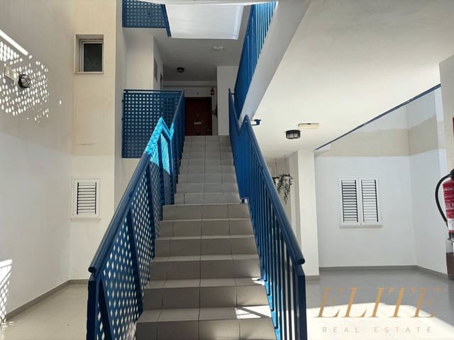 3 chambre Appartement à vendre à El Tablero, San Bartolomé de Tirajana avec garage - 219 000 € (Ref: 9625082)