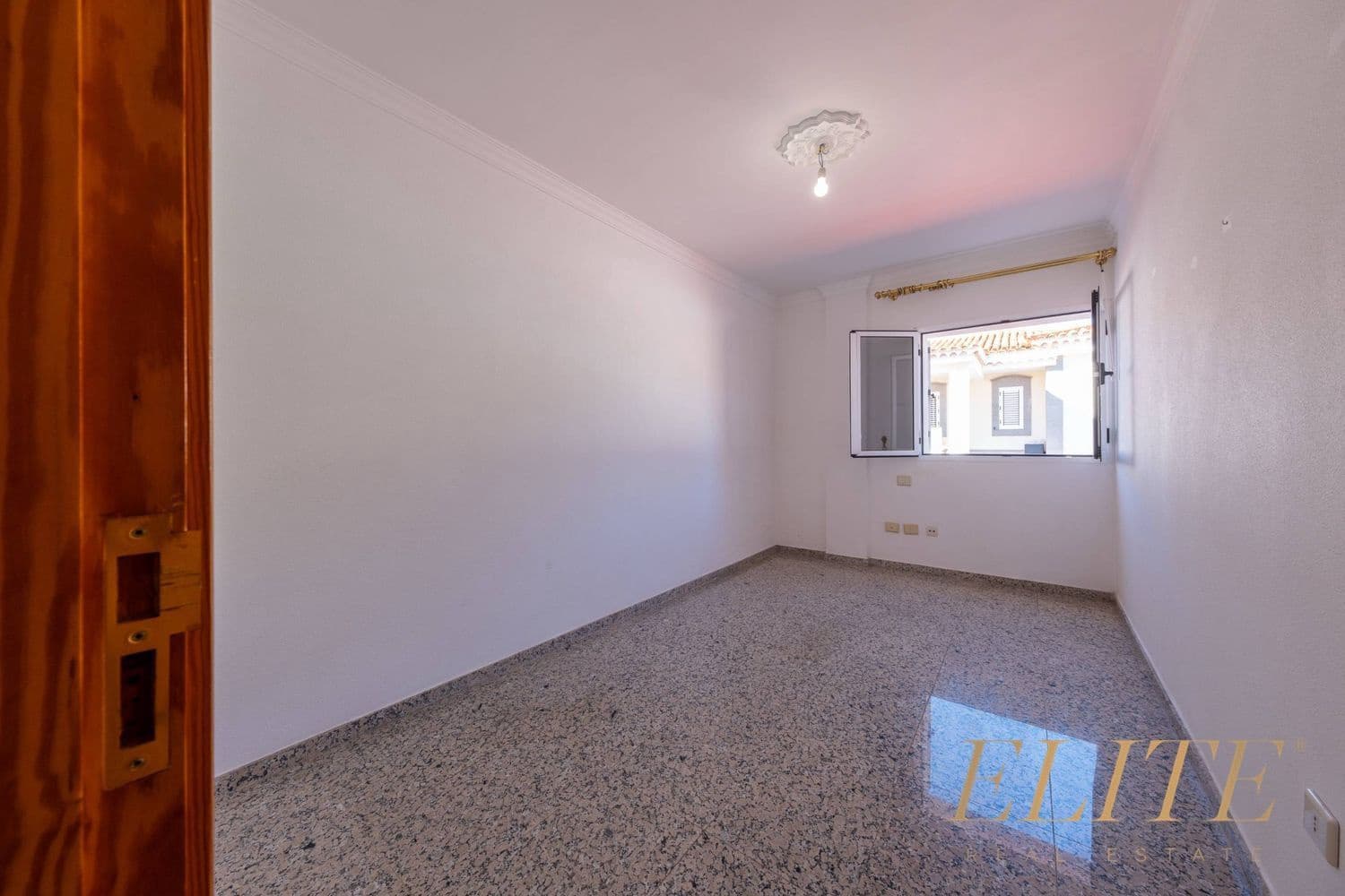 9 bedroom Villa for sale in Valsequillo with garage - € 510,000 (Ref: 9629741)