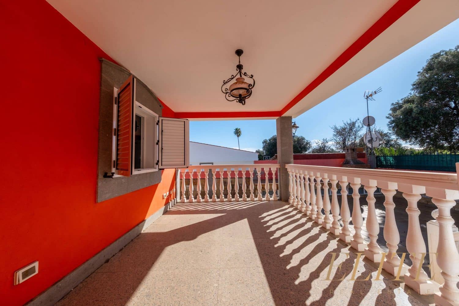 9 bedroom Villa for sale in Valsequillo with garage - € 510,000 (Ref: 9629741)