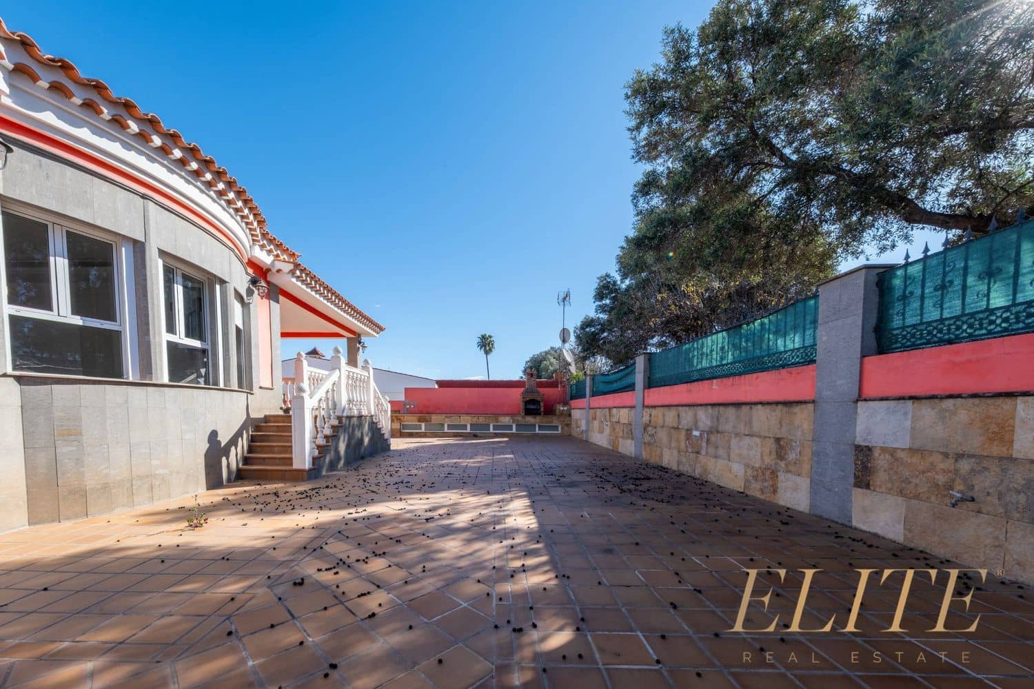 9 bedroom Villa for sale in Valsequillo with garage - € 510,000 (Ref: 9629741)