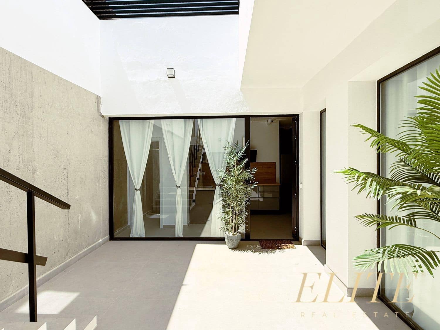 Lägenhet att hyra i San Bartolome de Tirajana med garage - 1 200 € (Ref: 9647827)