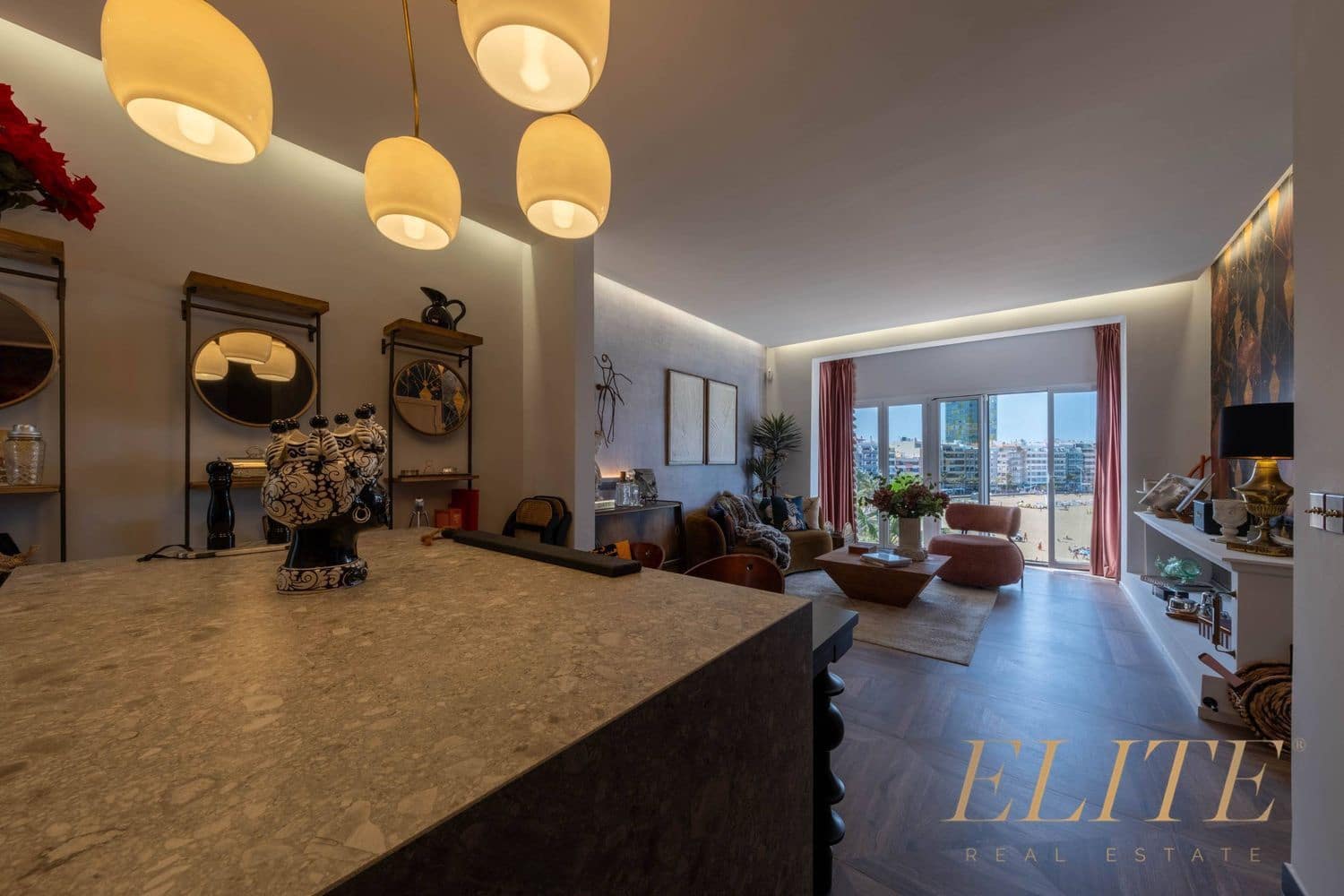 1 soveværelse Lejlighed til leje i Las Palmas de Gran Canaria med garage - € 3.300 (Ref: 9665714)