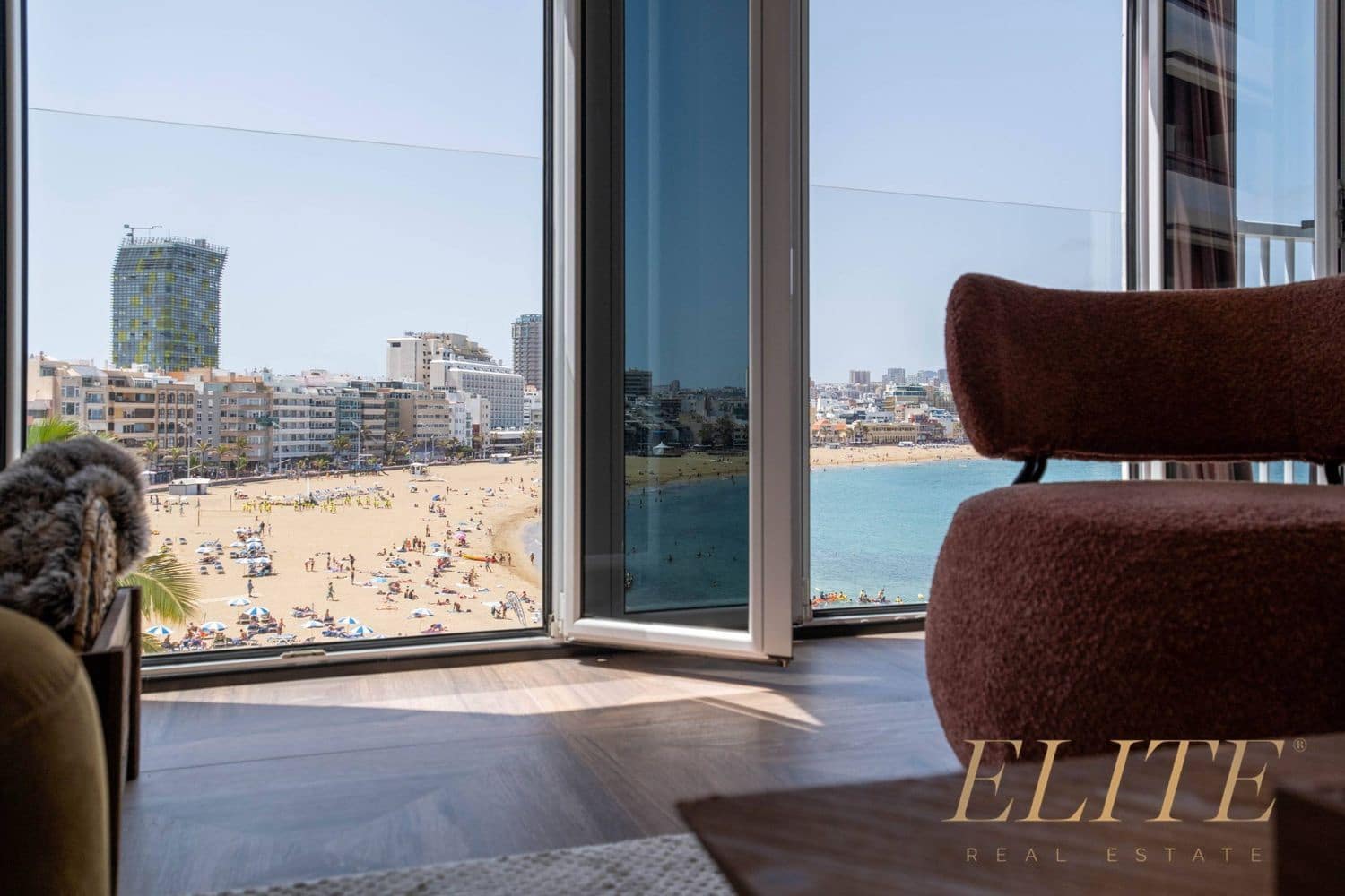 1 soveværelse Lejlighed til leje i Las Palmas de Gran Canaria med garage - € 3.300 (Ref: 9665714)