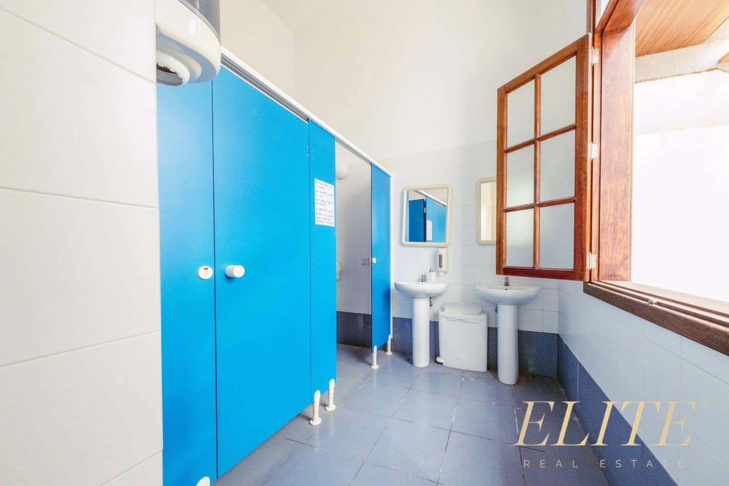 Hotel na sprzedaż w Las Palmas de Gran Canaria - 1 850 000 € (Ref: 9665716)