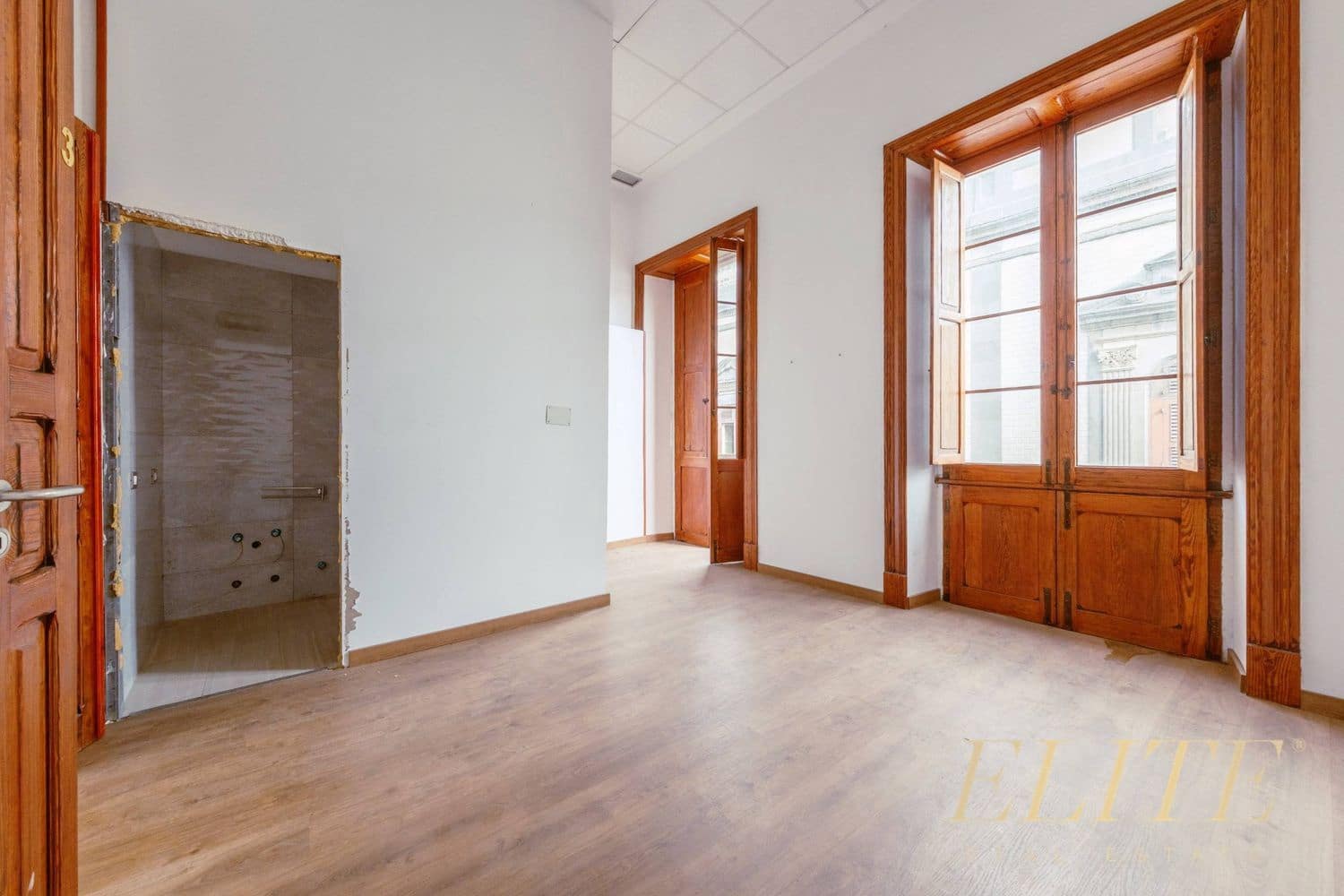 Hotel na sprzedaż w Las Palmas de Gran Canaria - 1 850 000 € (Ref: 9665716)