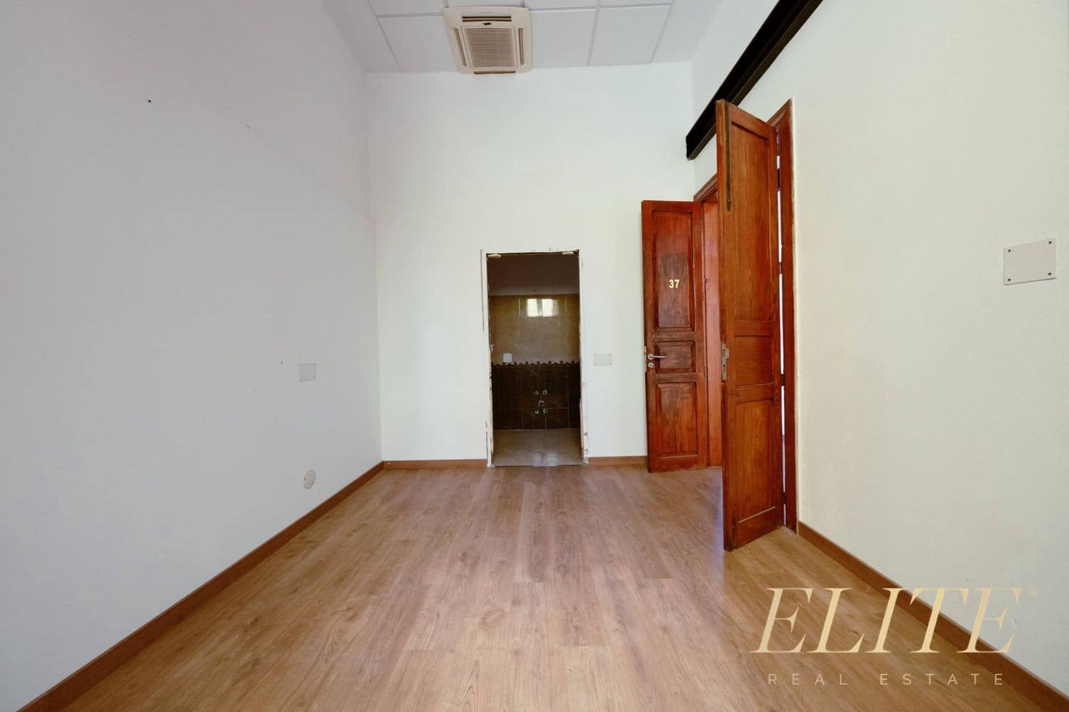 Hotel na sprzedaż w Las Palmas de Gran Canaria - 1 850 000 € (Ref: 9665716)